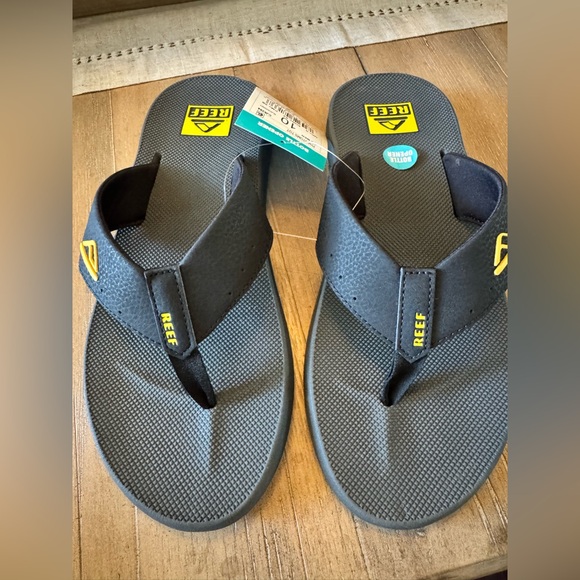Reef Men's Phantoms TQT Flip-Flops Sandals, Black/Yellow, NWT, Size 10 (EUR 43) - Picture 3 of 10